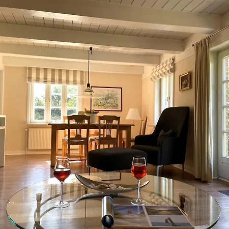 Suederende- Suederhues 펜션